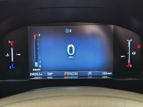 Used 2025 Ford Maverick Lobo AWD/4WD image 16