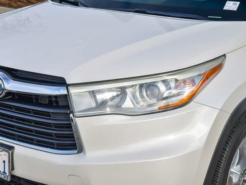 Used 2015 Toyota Highlander Limited Platinum image 5