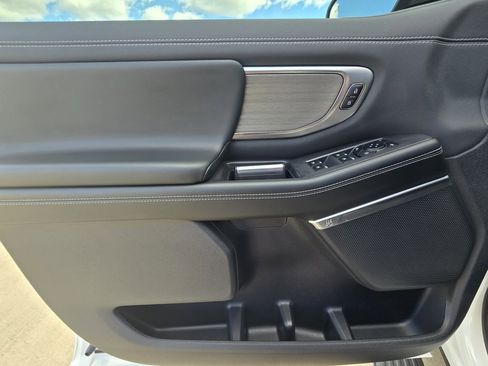 Used 2025 Ford Expedition Platinum w/ Driver's Package image 13