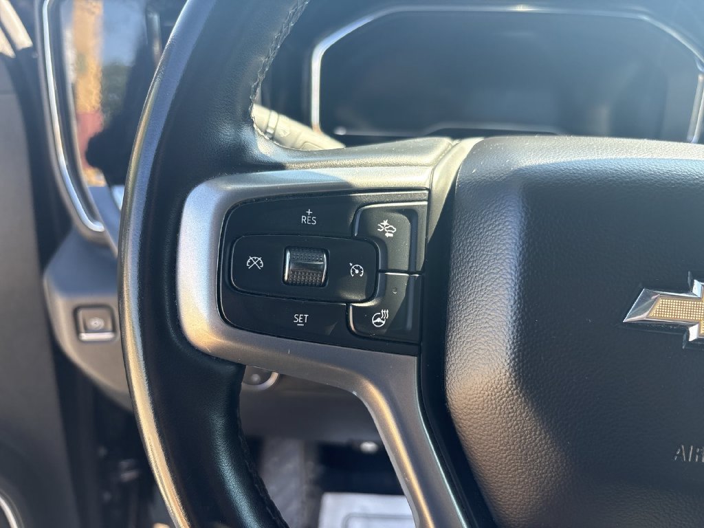 Used 2025 Chevrolet Silverado 1500 LT RWD image 17