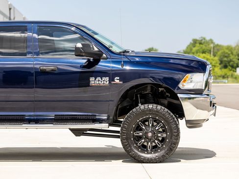 Used 2016 RAM 3500 Tradesman w/ Chrome Appearance Group AWD/4WD image 11