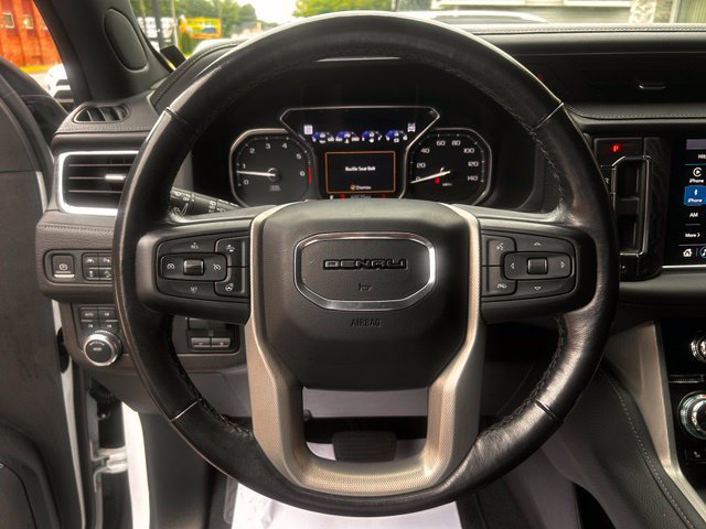 Used 2021 GMC Yukon Denali w/ Denali Premium Package AWD/4WD image 22