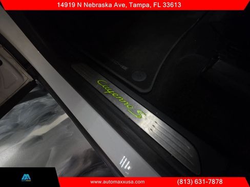 Used 2017 Porsche Cayenne S Platinum w/ Premium Package (PJW) image 35