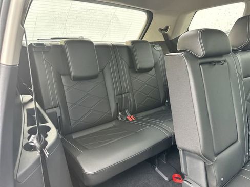 New 2025 Volkswagen Atlas SE image 20