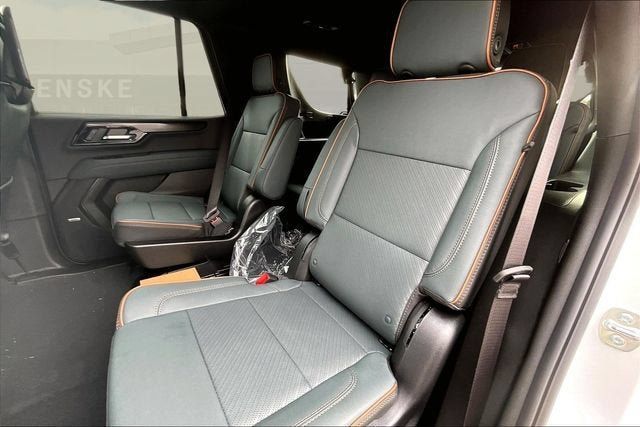 New 2026 GMC Yukon AT4 w/ AT4 Premium Plus Package AWD/4WD image 11