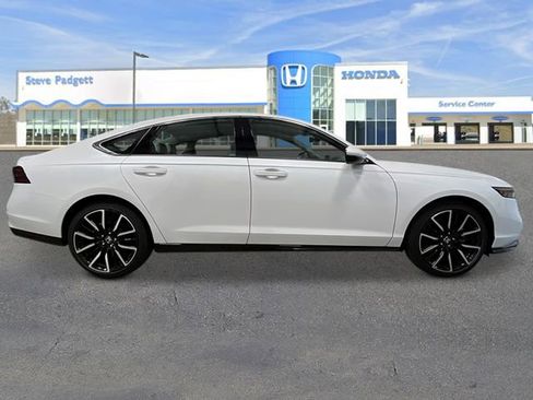New 2026 Honda Accord Touring image 7