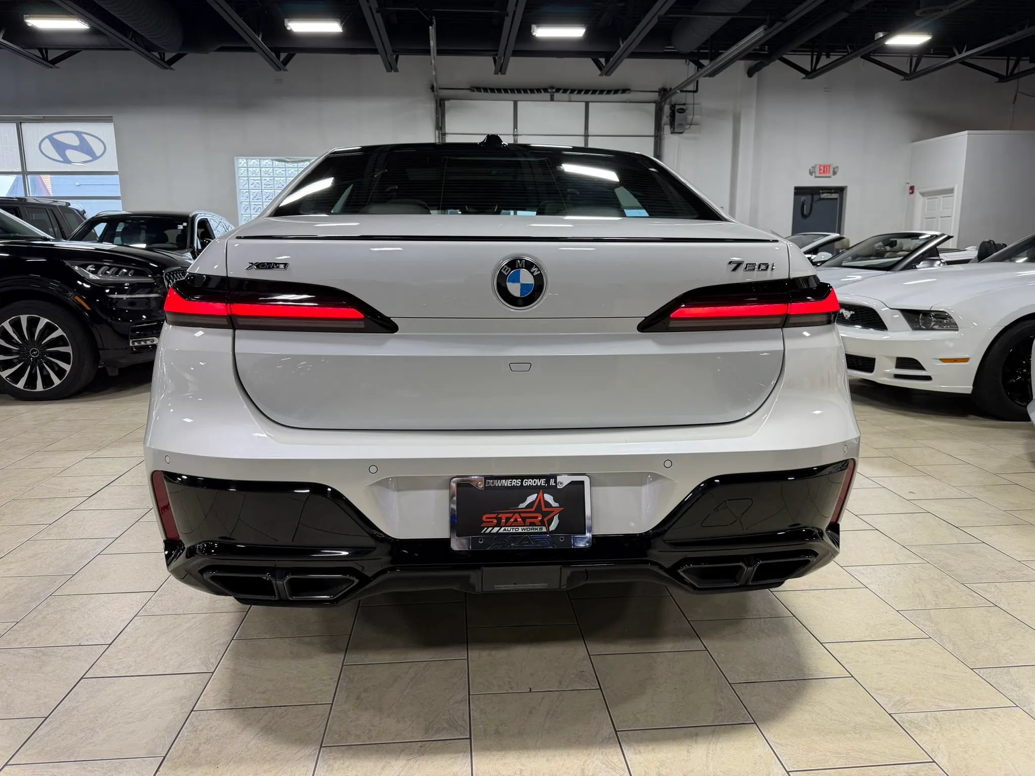 Used 2024 BMW 760i xDrive w/ Executive Package AWD/4WD image 5