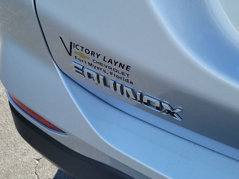 Used 2022 Chevrolet Equinox Premier FWD image 6