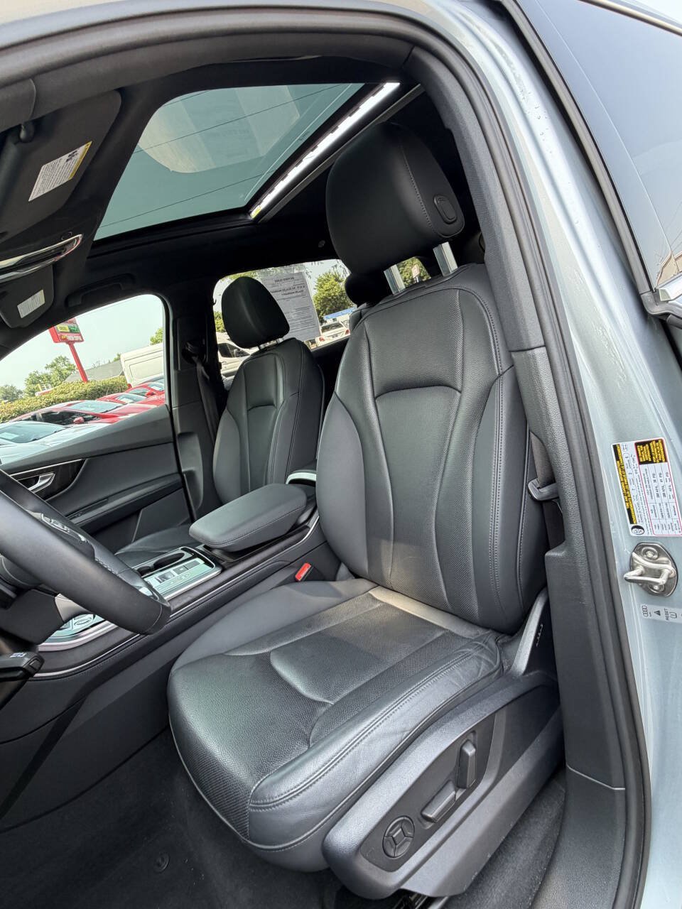 Used 2023 Audi Q7 2.0T Premium Plus w/ Premium Plus Package AWD/4WD image 17