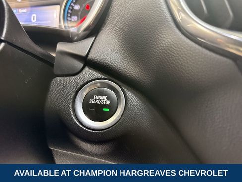 Used 2020 Chevrolet Equinox LT w/ Driver Convenience Package image 22