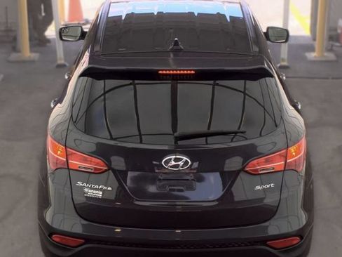 Used 2016 Hyundai Santa Fe Sport w/ Option Group 02 FWD image 16