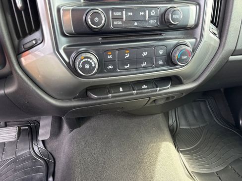 Used 2019 Chevrolet Silverado 1500 LT AWD/4WD image 20