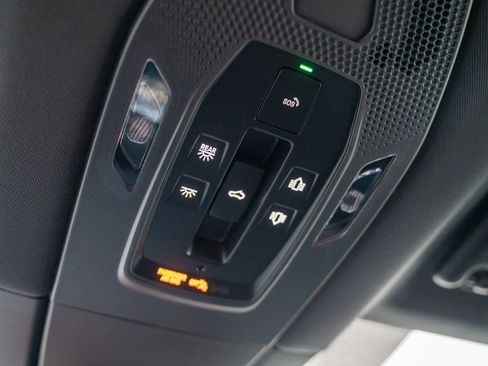 Used 2025 Porsche Macan Electric image 20