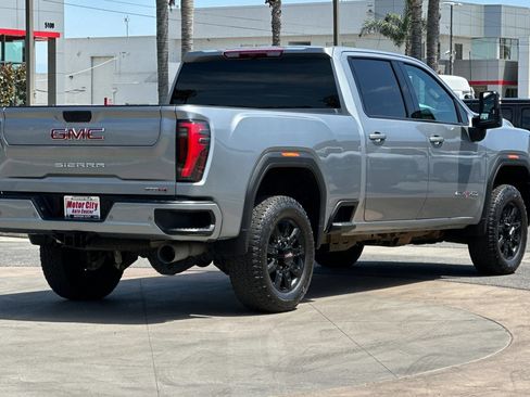 Certified 2025 GMC Sierra 2500 AT4 AWD/4WD image 4