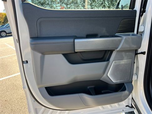 Used 2024 Ford F150 Lariat w/ Equipment Group 502A High image 21