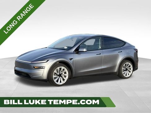 Used 2026 Tesla Model Y Long Range RWD image 1
