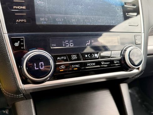 Used 2018 Subaru Outback 2.5i Premium AWD/4WD image 31