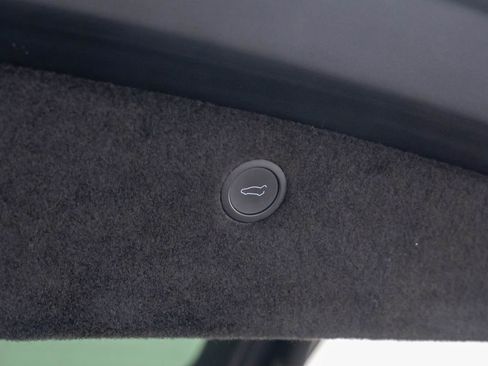 Used 2024 Tesla Model X Base image 30