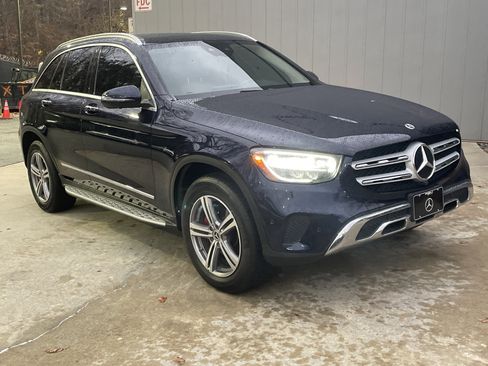 Used 2021 Mercedes-Benz GLC 300 4MATIC image 4