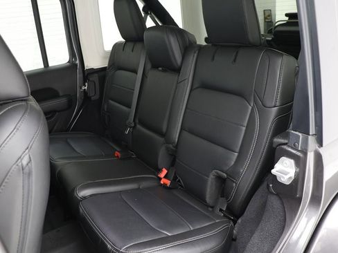 Used 2023 Jeep Wrangler Unlimited Sahara w/ Cold Weather Group AWD/4WD image 12
