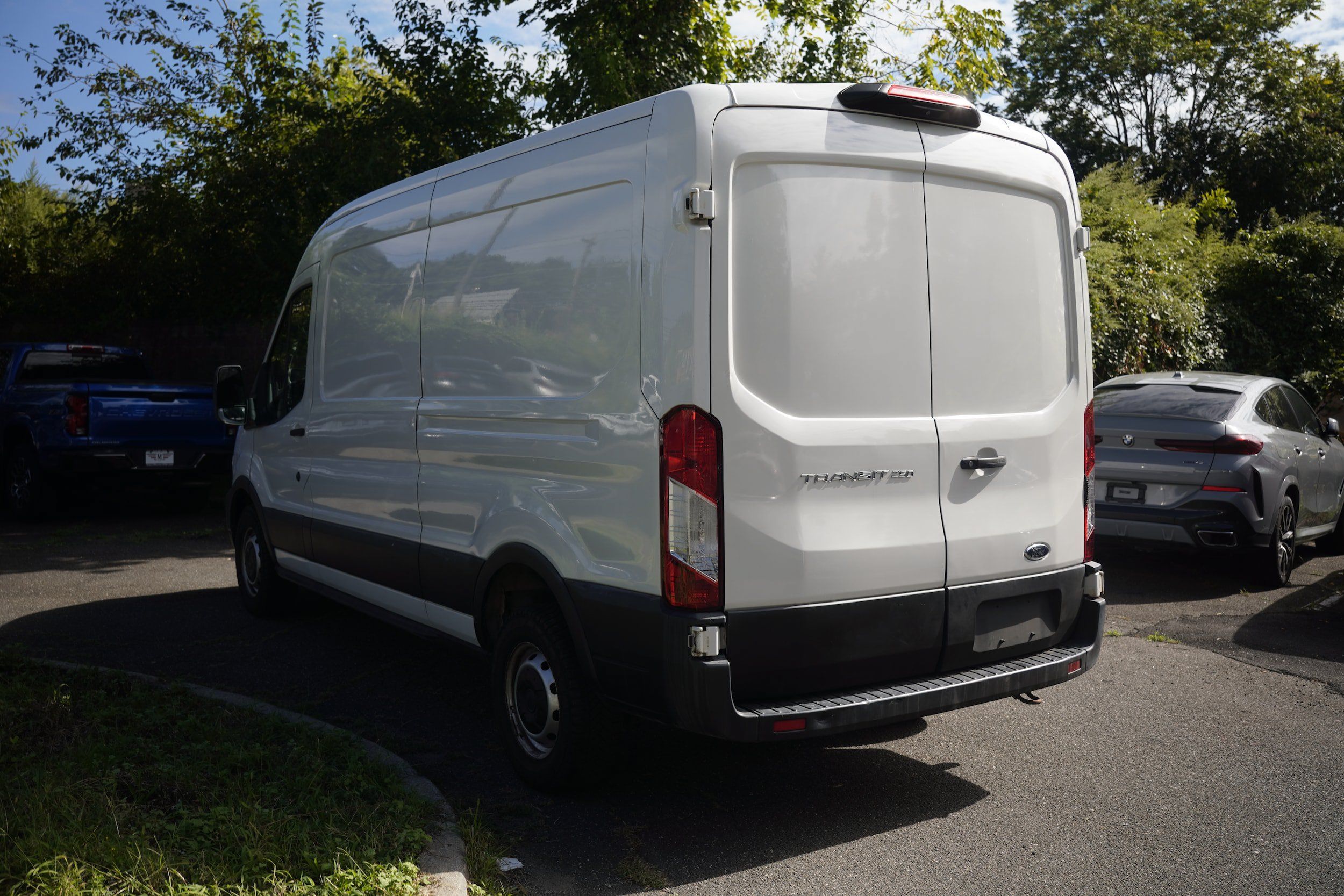 Used 2021 Ford Transit 250 Medium Roof w/ Load Area Protection Package RWD image 5