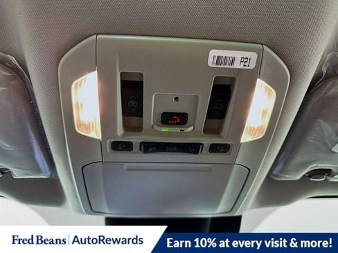 New 2026 Toyota Highlander Platinum image 24