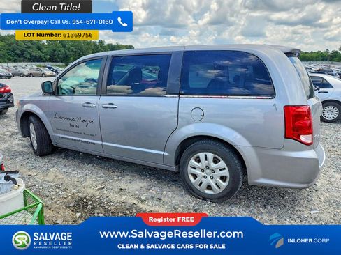 Used 2018 Dodge Grand Caravan SE FWD image 3