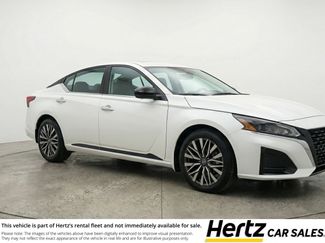 Used 2025 Nissan Altima 2.5 SV video 1