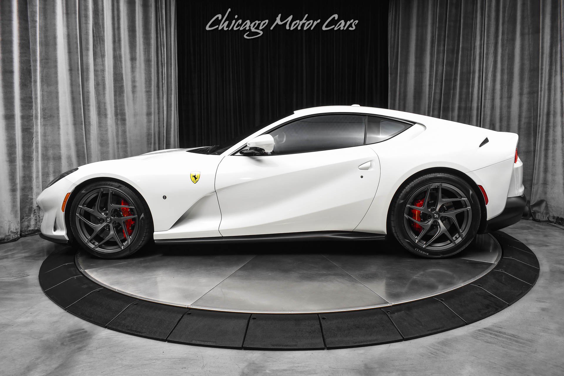 Used 2020 Ferrari 812 Superfast RWD image 35