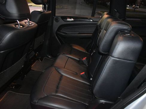 Used 2019 Mercedes-Benz GLS 450 4MATIC w/ Premium 1 Package image 36