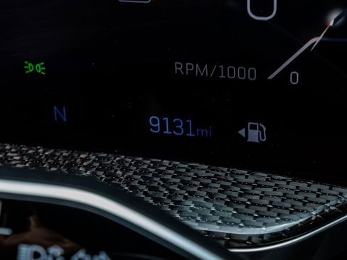 Used 2026 Cadillac Escalade V AWD/4WD image 17