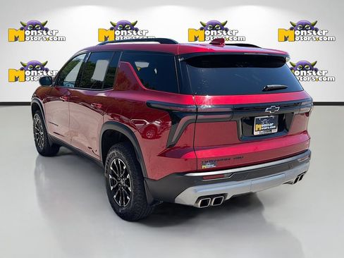 Used 2024 Chevrolet Traverse Z71 w/ LPO, Floor Liner Package AWD/4WD image 7