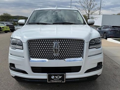 Used 2024 Lincoln Navigator Reserve AWD/4WD image 9