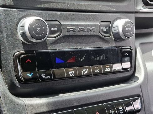 Used 2023 RAM ProMaster 2500 FWD image 15
