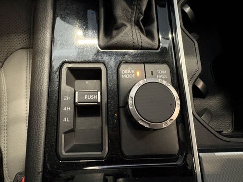 Used 2024 Toyota Sequoia Limited AWD/4WD image 18