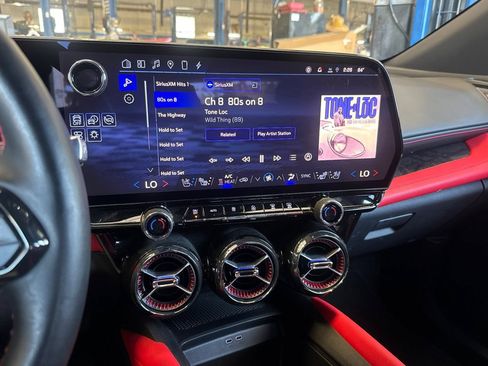Used 2024 Chevrolet Blazer EV RS AWD/4WD image 27