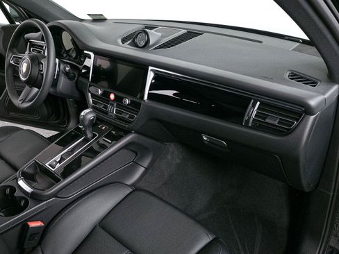 New 2026 Porsche Macan Turbo AWD/4WD image 24