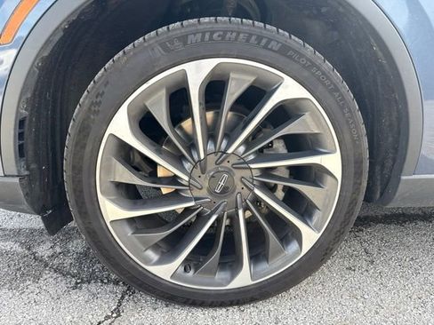 Used 2021 Lincoln Aviator Reserve w/ Equipment Group 202A AWD/4WD image 9