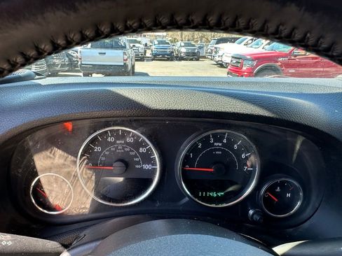 Used 2015 Jeep Wrangler Unlimited Sport w/ Quick Order Package 24S AWD/4WD image 15