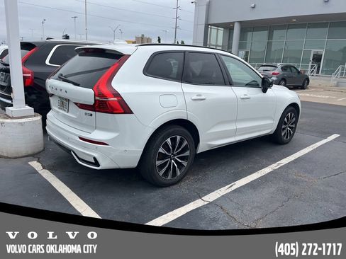 Certified 2025 Volvo XC60 B5 Plus AWD/4WD image 5