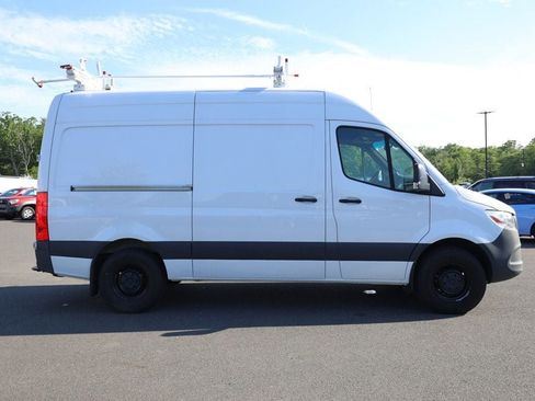 Used 2023 Mercedes-Benz Sprinter 2500 image 6