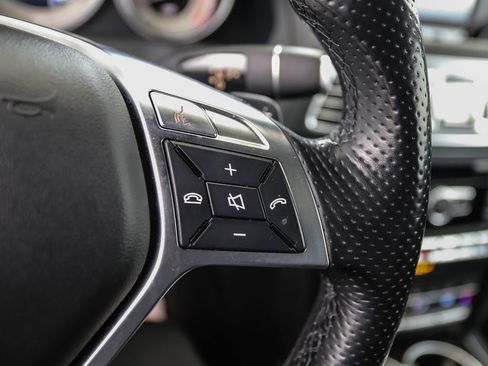 Used 2015 Mercedes-Benz E 400 4MATIC Coupe image 13