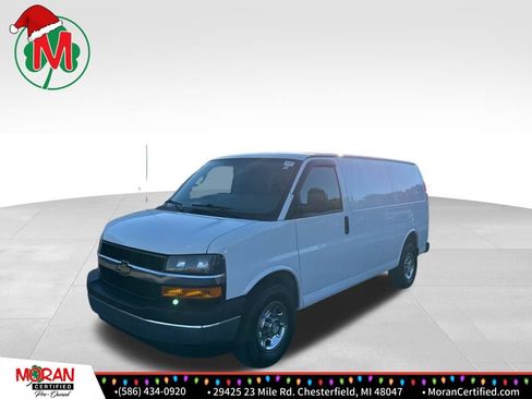 Used 2018 Chevrolet Express 2500 w/ Driver Convenience Package image 1