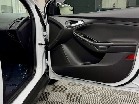 Used 2015 Ford Focus SE image 7