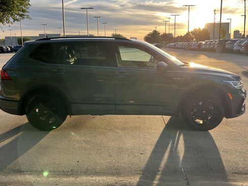 Certified 2024 Volkswagen Tiguan SE R-Line w/ MDO Package, Three-Row image 11