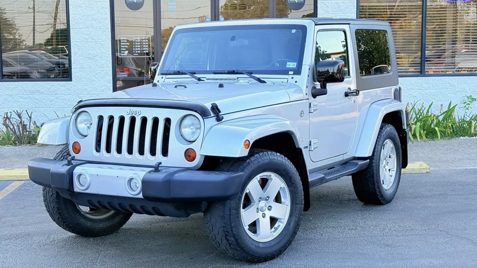 Used 2010 Jeep Wrangler Sahara w/ Trailer Tow Group AWD/4WD image 1