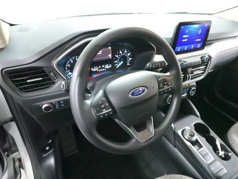 Used 2020 Ford Escape SE image 24