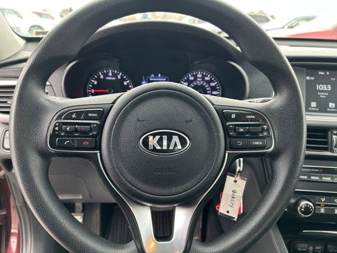 Used 2018 Kia Optima LX image 20