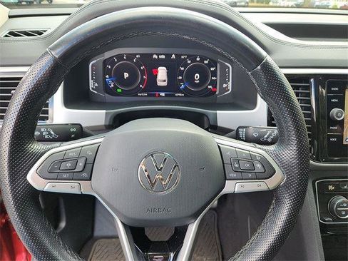 Certified 2022 Volkswagen Atlas SEL Premium image 21