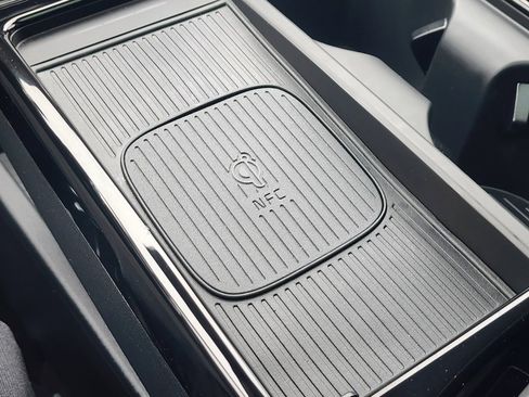 Used 2025 Hyundai Tucson Limited image 32